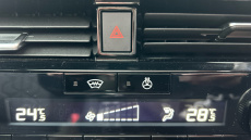 Nissan Qashqai 1.3 DiG-T MH Tekna 5dr Petrol Hatchback